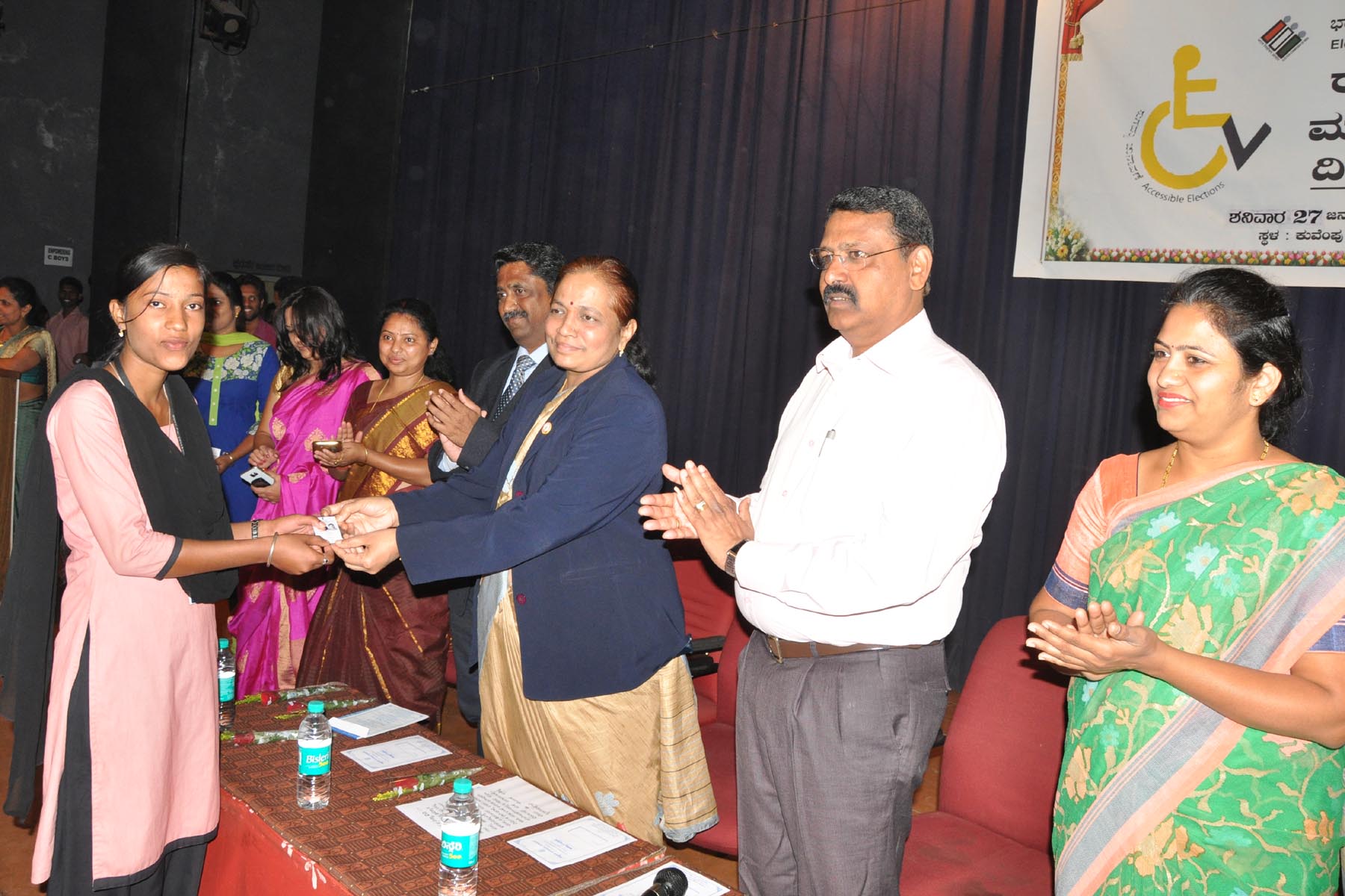 ಮತದಾನ ಪ್ರಕ್ರಿಯೆಯಲ್ಲಿ ಪ್ರತಿಯೊಬ್ಬ ನಾಗರೀಕರು ಭಾಗವಹಿಸುವುದು ಕರ್ತವ್ಯ: ಪ್ರಭಾವತಿ ಎಂ.ಹಿರೇಮಠ್